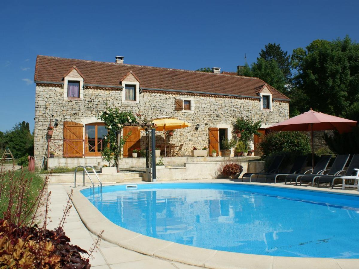 Charming Holiday Home With Pool Lavercantiere Exterior photo
